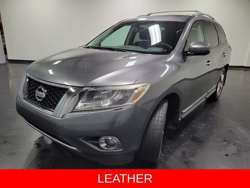 Used 2016 Nissan Pathfinder Platinum AWD/4WD image 5