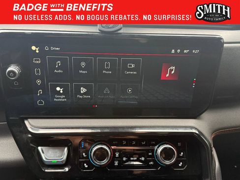 Used 2024 GMC Sierra 1500 AT4 w/ Technology Package AWD/4WD image 32