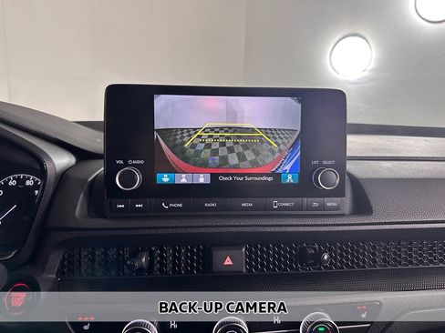 Used 2024 Honda CR-V EX image 6