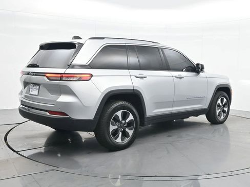 Used 2023 Jeep Grand Cherokee 4WD 4xe image 5