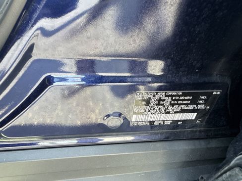 Used 2020 Toyota RAV4 XSE AWD/4WD image 36