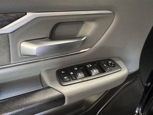 Used 2019 RAM 1500 Big Horn AWD/4WD image 14