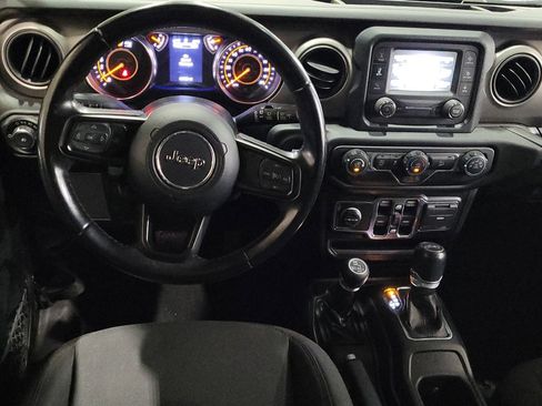 Used 2018 Jeep Wrangler Unlimited Sport S AWD/4WD image 22