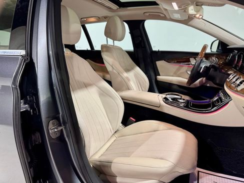 Used 2018 Mercedes-Benz E 400 4MATIC Wagon w/ Premium 1 Package image 24