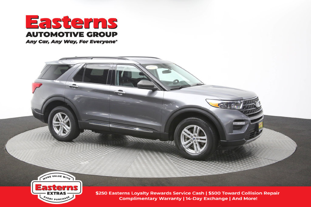 Used 2023 Ford Explorer XLT w/ Equipment Group 202A AWD/4WD image 49