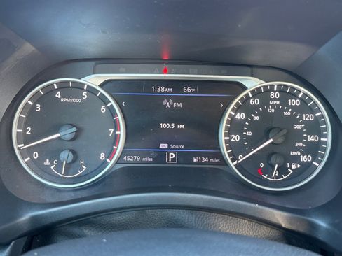 Used 2020 Nissan Sentra SV image 20