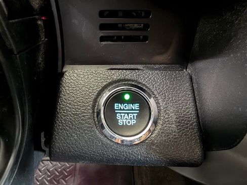 Used 2017 Ford F150 Lariat image 26