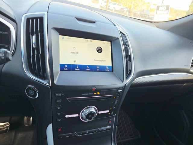 Used 2019 Ford Edge ST w/ Cold Weather Package AWD/4WD image 23