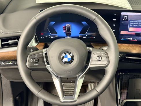 Used 2026 BMW X1 xDrive28i w/ Technology Package image 16