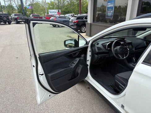 Used 2018 Subaru Crosstrek 2.0i Premium w/ Popular Package #2 AWD/4WD image 9