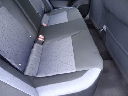 Used 2025 Nissan Versa SV FWD image 9