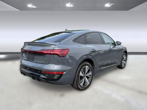 Used 2024 Audi Q8 e-tron Premium AWD/4WD image 9