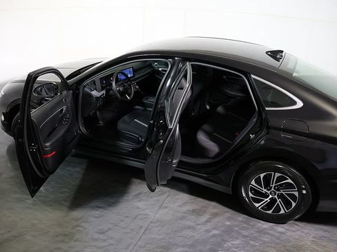 Used 2026 Hyundai Sonata Blue FWD image 5