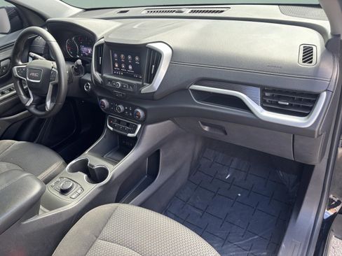 Used 2022 GMC Terrain SLE w/ Driver Convenience Package image 20