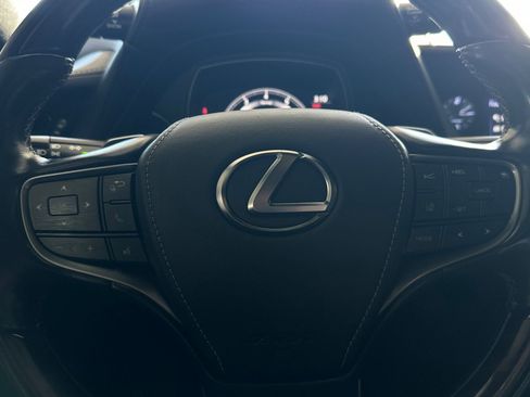 Used 2018 Lexus LS 500 image 21