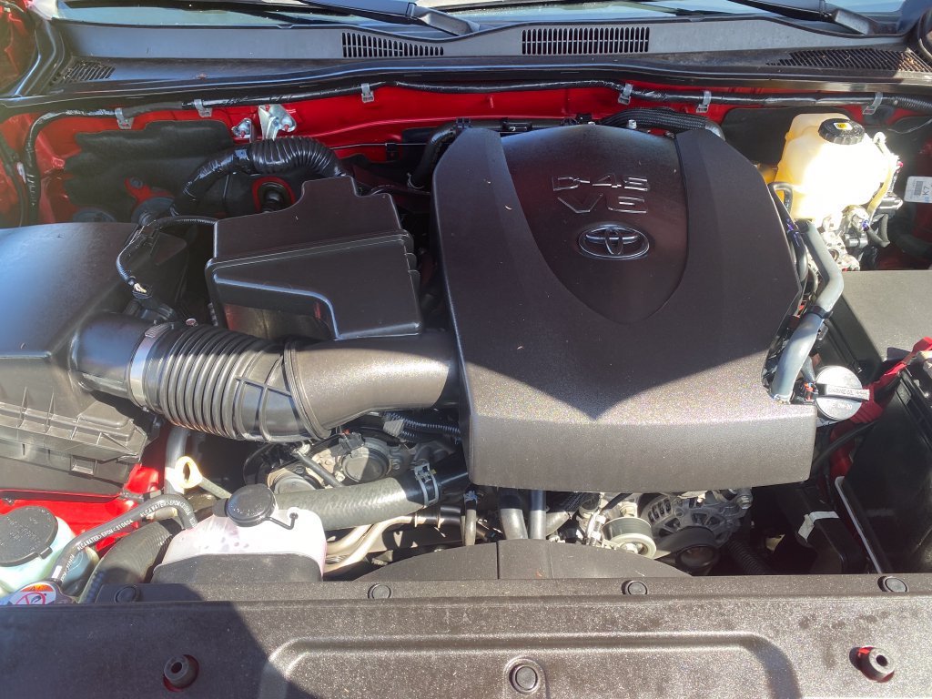 Used 2022 Toyota Tacoma TRD Off-Road w/ Technology Package AWD/4WD image 28