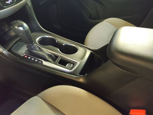 Used 2019 Chevrolet Equinox LT image 26