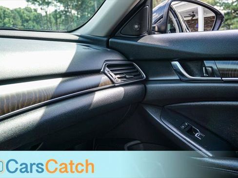 Used 2019 Honda Accord EX-L image 31
