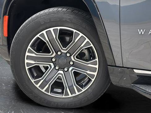 Used 2022 Jeep Wagoneer Series III image 41