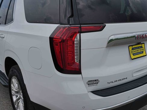 Used 2024 GMC Yukon SLT AWD/4WD image 9