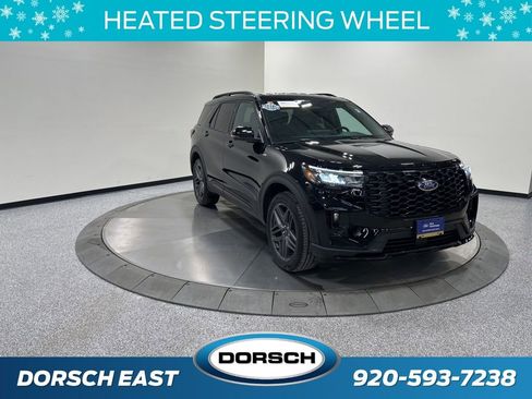 Certified 2025 Ford Explorer ST-Line w/ ST-Line Street Pack image 4