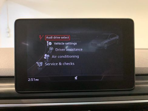 Used 2019 Audi A4 2.0T Premium w/ Convenience Package image 31