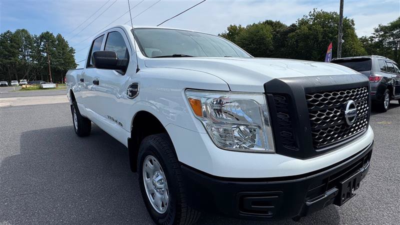 Used 2017 Nissan Titan S AWD/4WD image 16