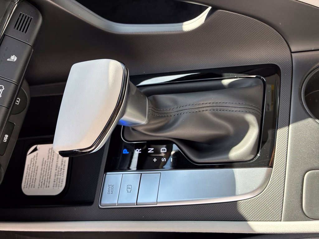 New 2026 Hyundai Elantra SEL Sport FWD image 35