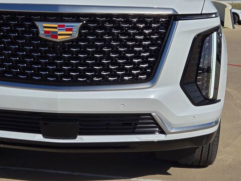 New 2026 Cadillac Escalade ESV Luxury image 6