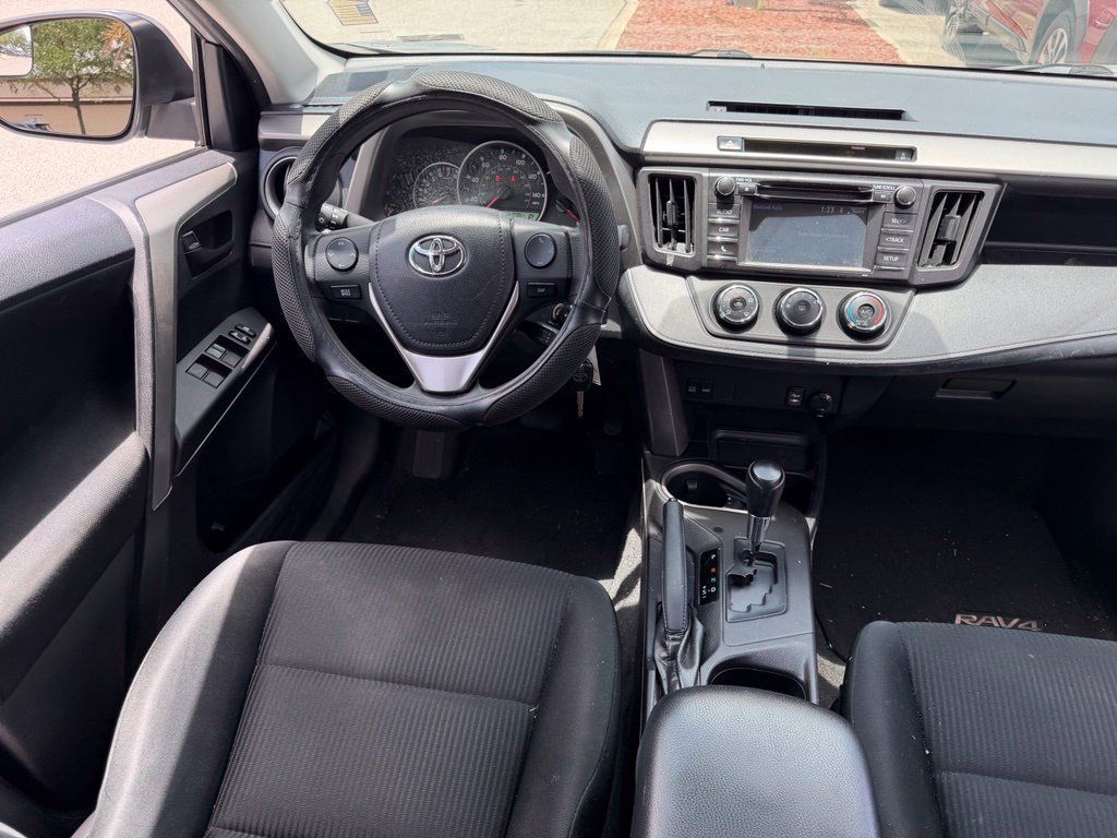 Used 2016 Toyota RAV4 LE FWD image 19