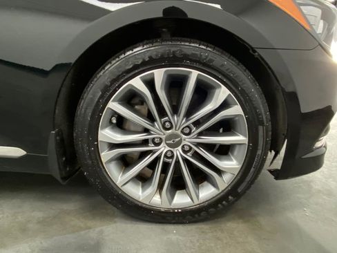 Used 2016 Hyundai Genesis 3.8 w/ Option Group 02 image 16