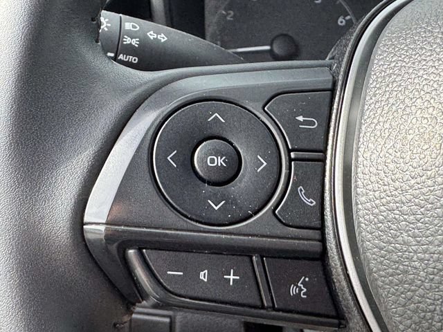 Used 2025 Toyota Corolla SE FWD image 29