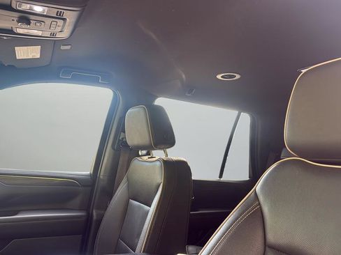 Certified 2024 GMC Yukon SLT RWD image 18