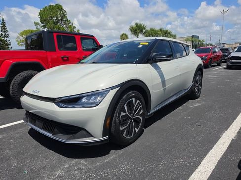 Certified 2024 Kia EV6 Light RWD image 5