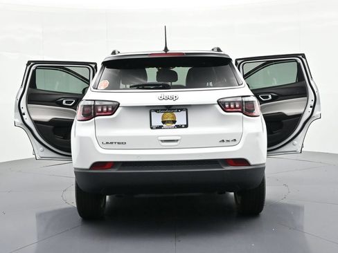 Used 2025 Jeep Compass Limited AWD/4WD image 28