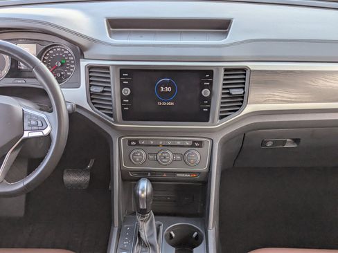 Used 2021 Volkswagen Atlas SE image 14