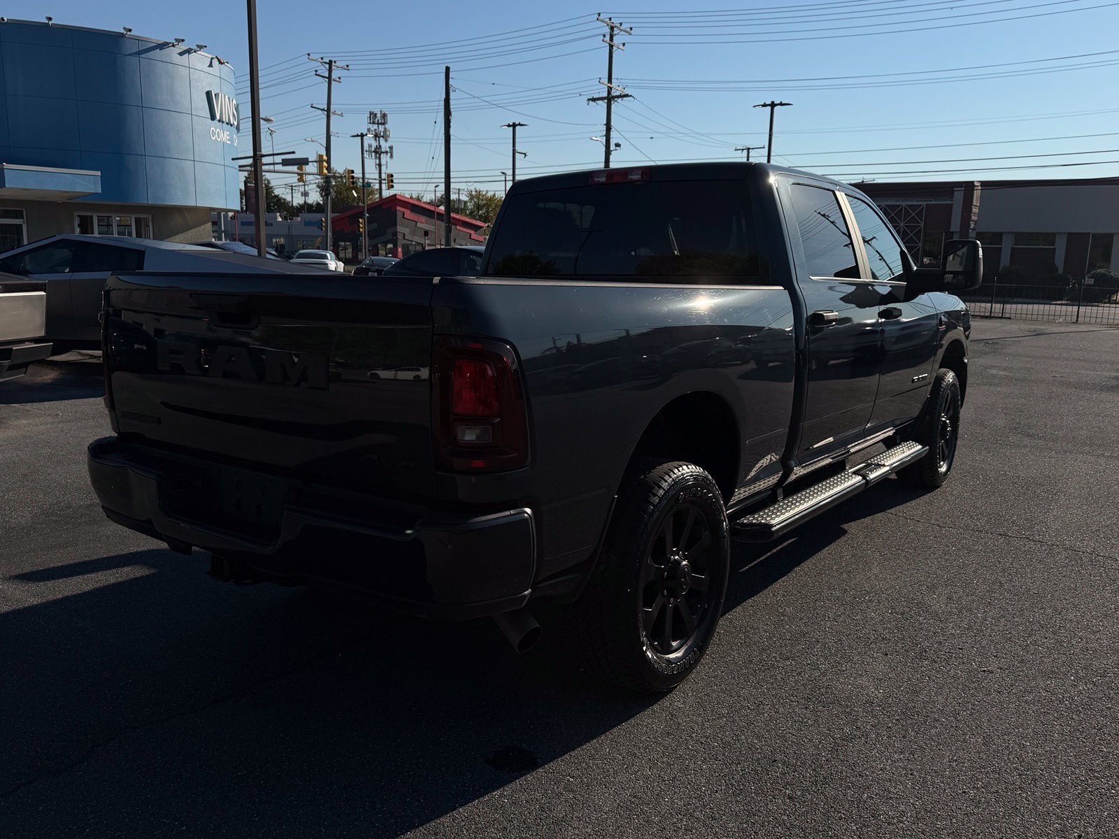 Used 2025 RAM 2500 Big Horn AWD/4WD image 8