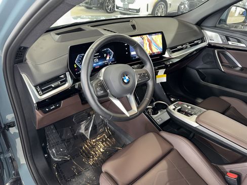 Certified 2025 BMW X2 xDrive28i image 18