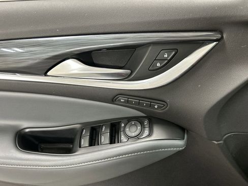 Used 2021 Buick Enclave Premium w/ Sun and Sites Package image 11