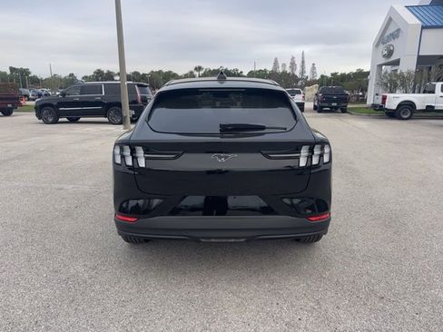 Used 2025 Ford Mustang Mach-E Premium image 6