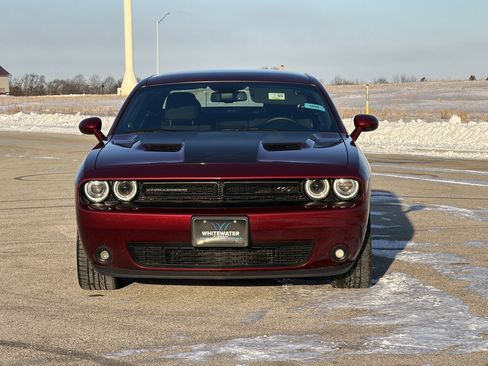 Used 2018 Dodge Challenger R/T w/ Blacktop Package image 9