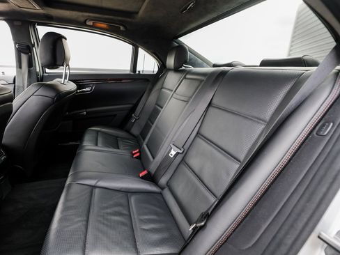 Used 2012 Mercedes-Benz S 63 AMG image 24