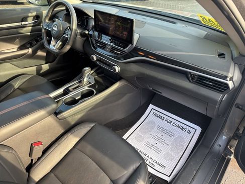 Used 2024 Nissan Altima 2.5 SR w/ SR Premium Package image 48