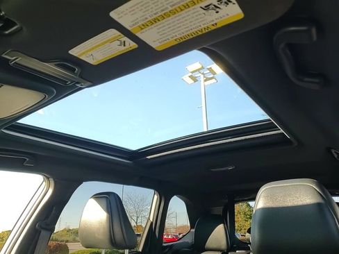 Certified 2025 Subaru Forester Limited image 21