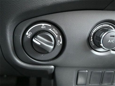 Used 2024 Nissan Frontier S image 17