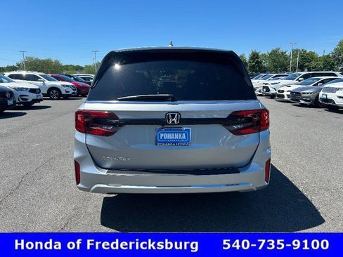 Used 2026 Honda Odyssey Touring image 4