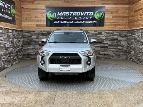 Used 2022 Toyota 4Runner SR5 Premium AWD/4WD image 3