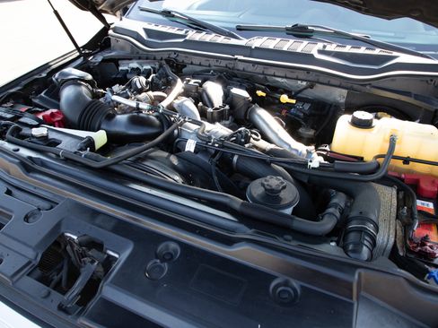 Used 2019 Ford F250 Platinum w/ Platinum Ultimate Package image 31