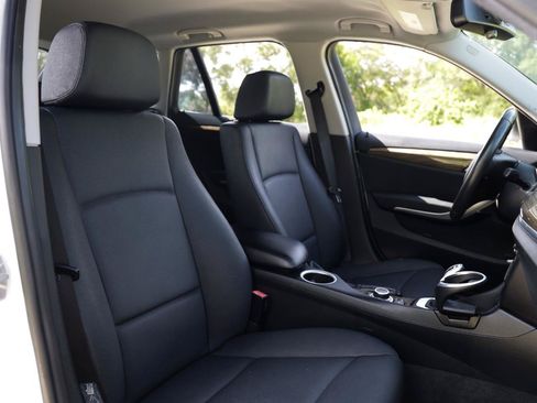 Used 2015 BMW X1 sDrive28i RWD image 16