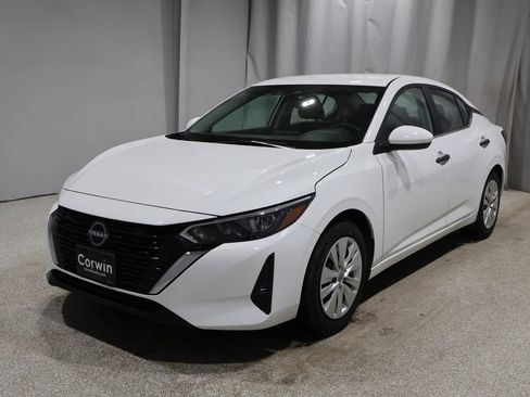 Used 2024 Nissan Sentra S image 7